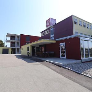 Iq-Hotel Лангенау Exterior photo