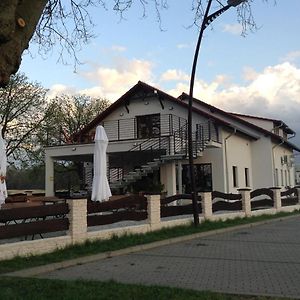 Pod Kotwica Bed & Breakfast Нова Сул Exterior photo