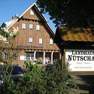 Landhaus Nutschau Bed & Breakfast Бад Олдеслое Exterior photo