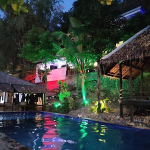 Blue Ribbon Dive Resort Мабини Exterior photo