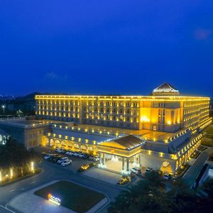 National Arts Resort Hotel Фошан Exterior photo