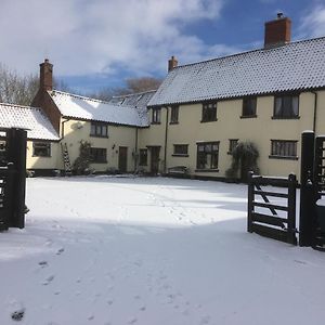 Valley Farmhouse B&B Саутуолд Exterior photo