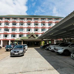 Tokyo Hotel Убон Ратчатани Exterior photo