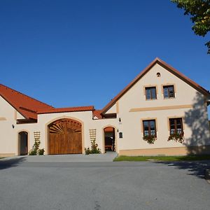 Penzion U Podkovare Hotel Třeboň Exterior photo