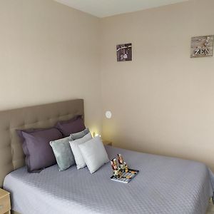 Le Coconing Appt 102 Apartment Санс Exterior photo