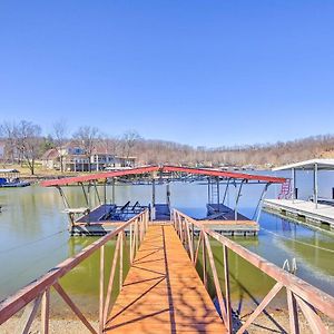 Waterfront Lake Of The Ozarks Cabin With Boat Dock! Камдентън Exterior photo