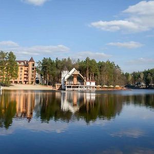 Заміський Комплекс "Пуща Лісна" Hotel Moschun Exterior photo