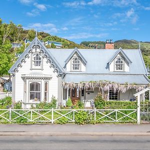 French Bay House Bed & Breakfast Акароа Exterior photo