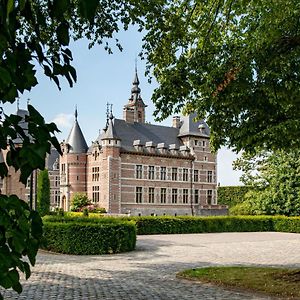 Kasteel Van Ordingen Hotel Синт-Тройден Exterior photo