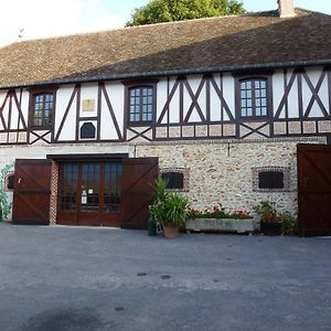 Le Domaine Du Cellier Bed & Breakfast Sézanne Exterior photo