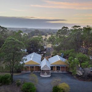 Lockyer Motel Helidon Exterior photo