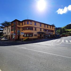 Hosteria Picos De Europa Hotel Потес Exterior photo