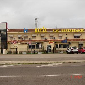 Hostal Alfil Hotel Cazalegas Exterior photo